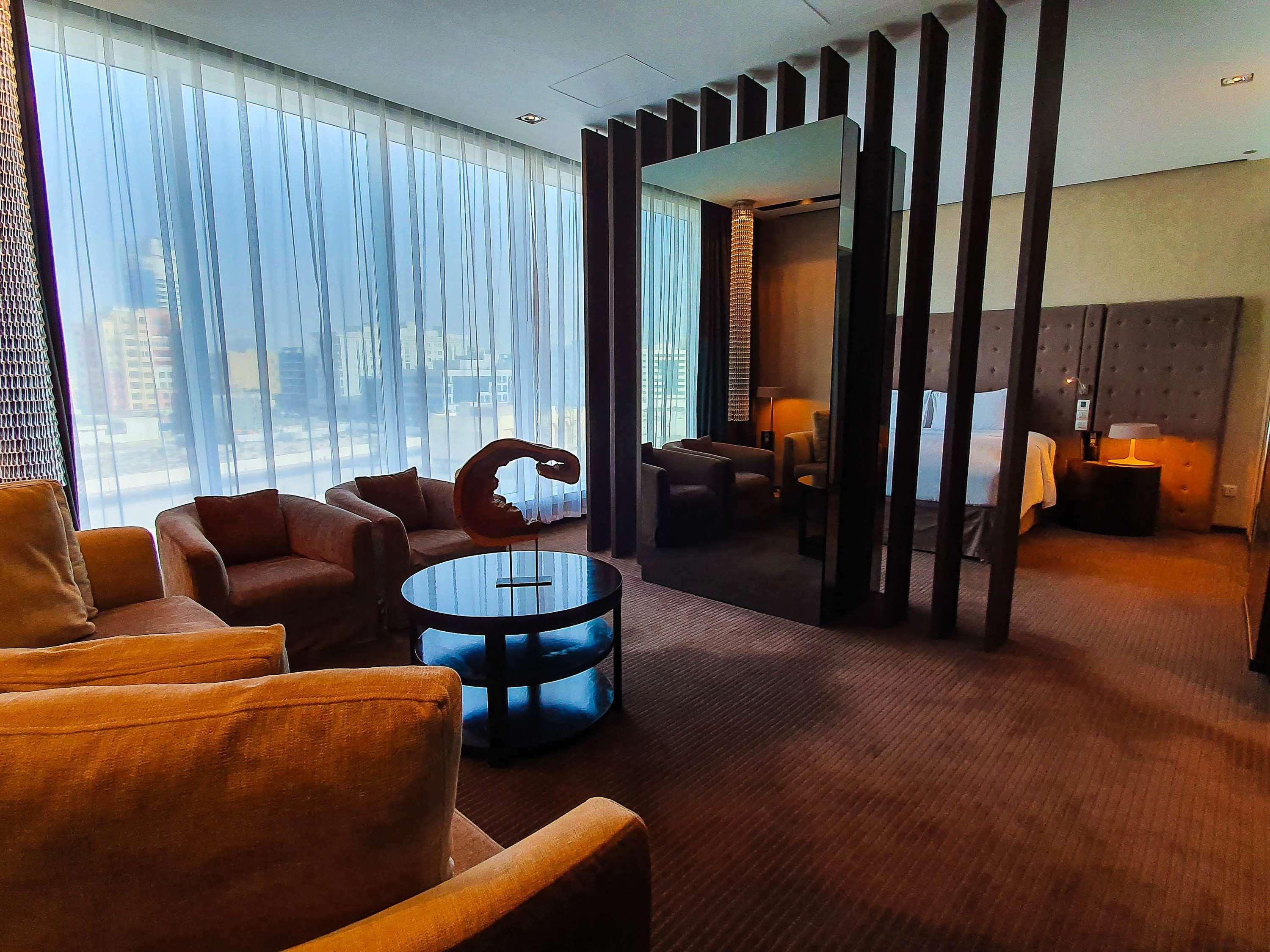 The Canvas Dubai - Mgallery Hotel Collection Exterior foto A suite at the hotel